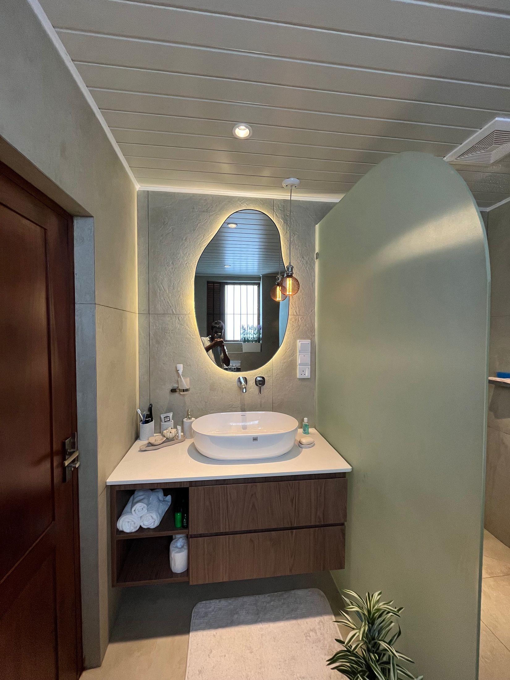 Nawala Airbnb Bathroom Renovation — finished bathroom photo 6